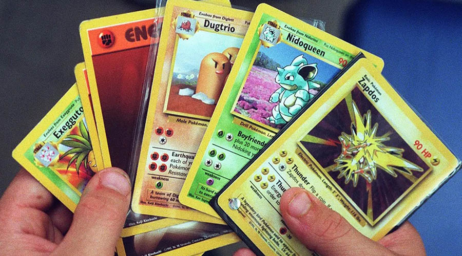 Des cartes tirées d'anciennes éditions de Pokémon