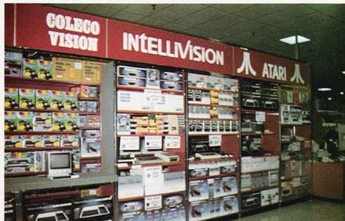 Trop de consoles et de jeux dans les rayons au début des années 80