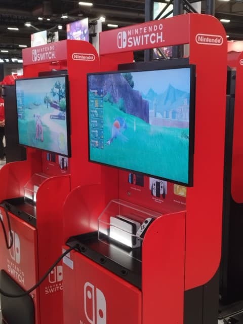 Des bornes où jouer à Pokémon Écarlate et Violet à Japan Expo 2023